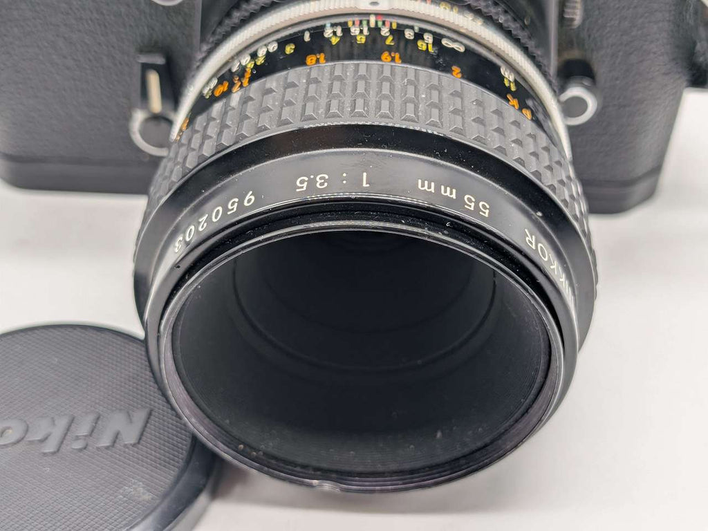 366 - Nikkormat EL in schwarz + Micro-Nikkor 55/3.5