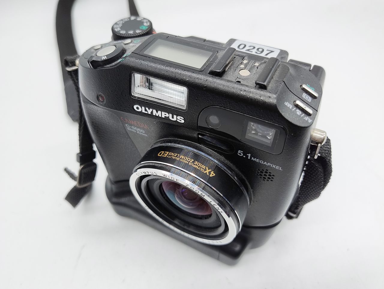 297 - Olympus Camedia c-5060 wide zoom - funktionsfähig
