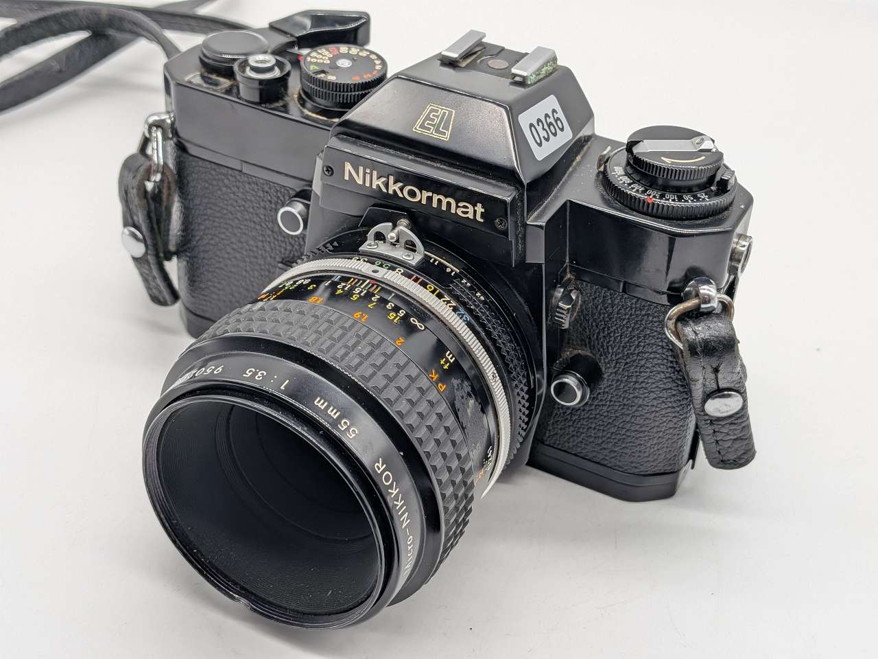 366 - Nikkormat EL in schwarz + Micro-Nikkor 55/3.5