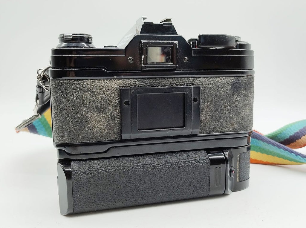 194 - Canon AE1 (schwarz) + FD 50/1.8 + Motor + alles voll funktionsfähig