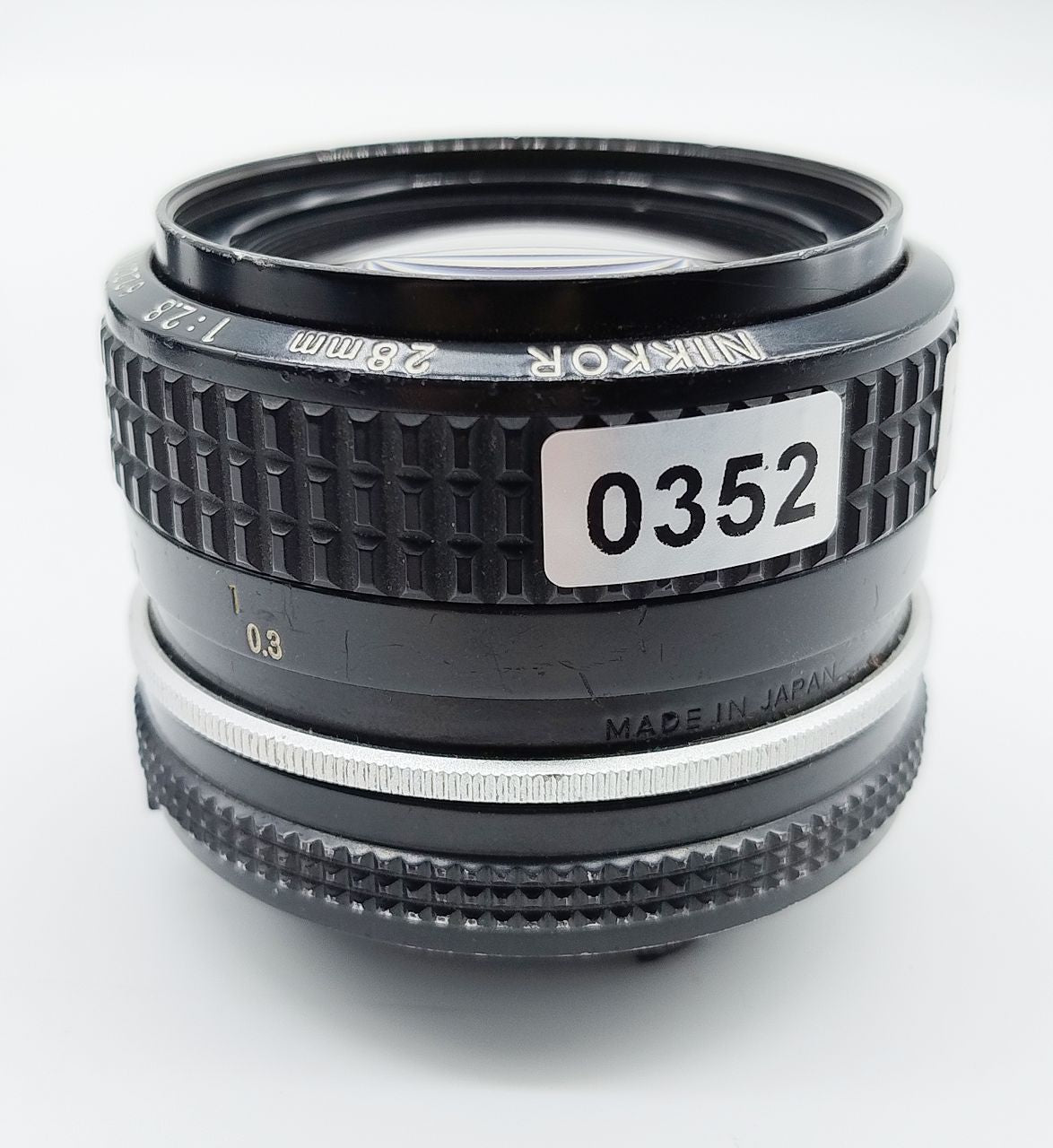 352 - Nikon Nikkor 28mm f2.8 Objektiv