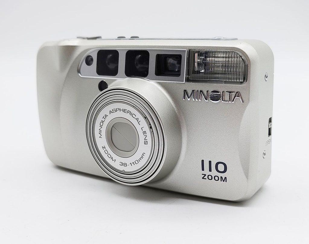 247 - Minolta 110 Zoom P&S Kamera - Top + Ledertasche & Batterie