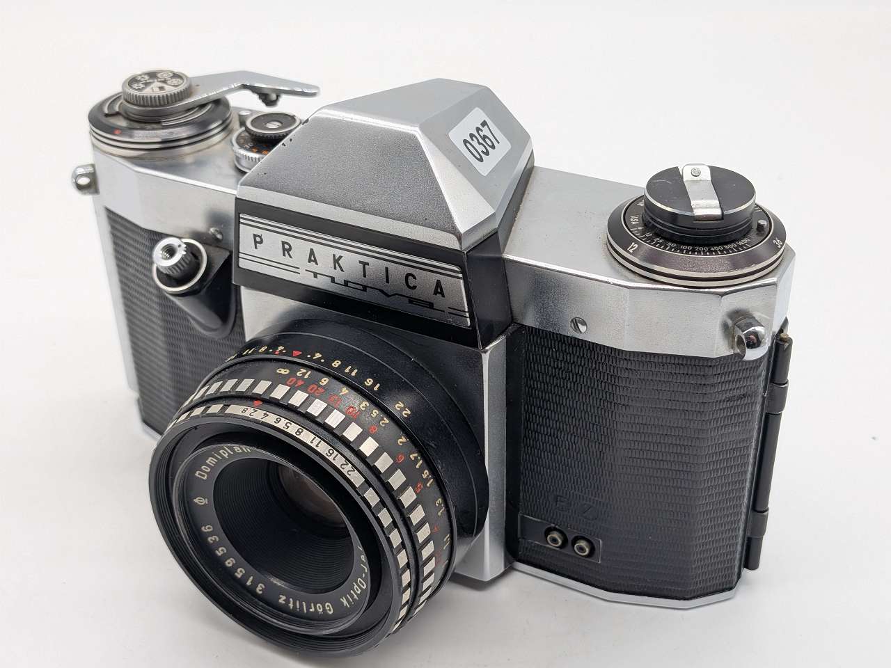367 - Praktica Nova SLR + Meyer Domiplan 50/1.8