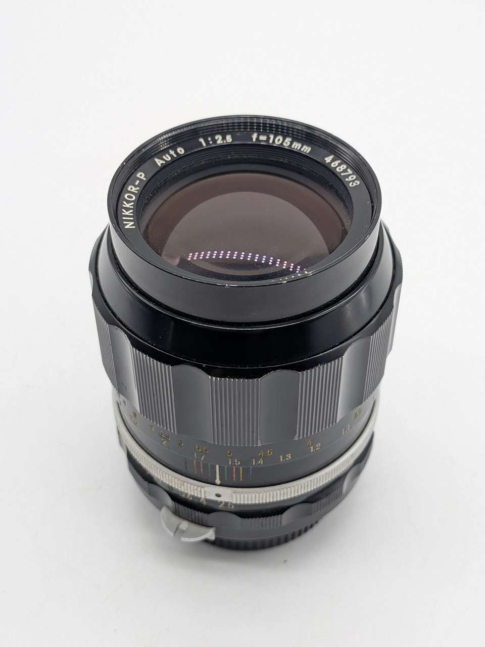 369 - Nikon Nikkor-P Auto 105/2.5 Objektiv