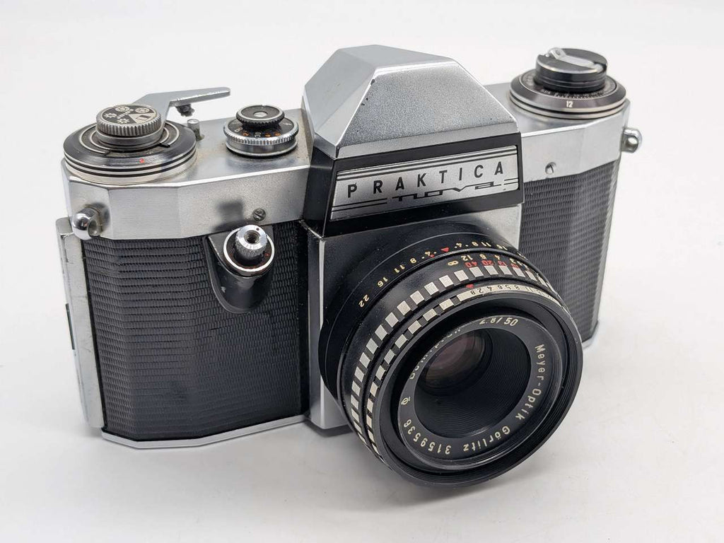 367 - Praktica Nova SLR + Meyer Domiplan 50/1.8