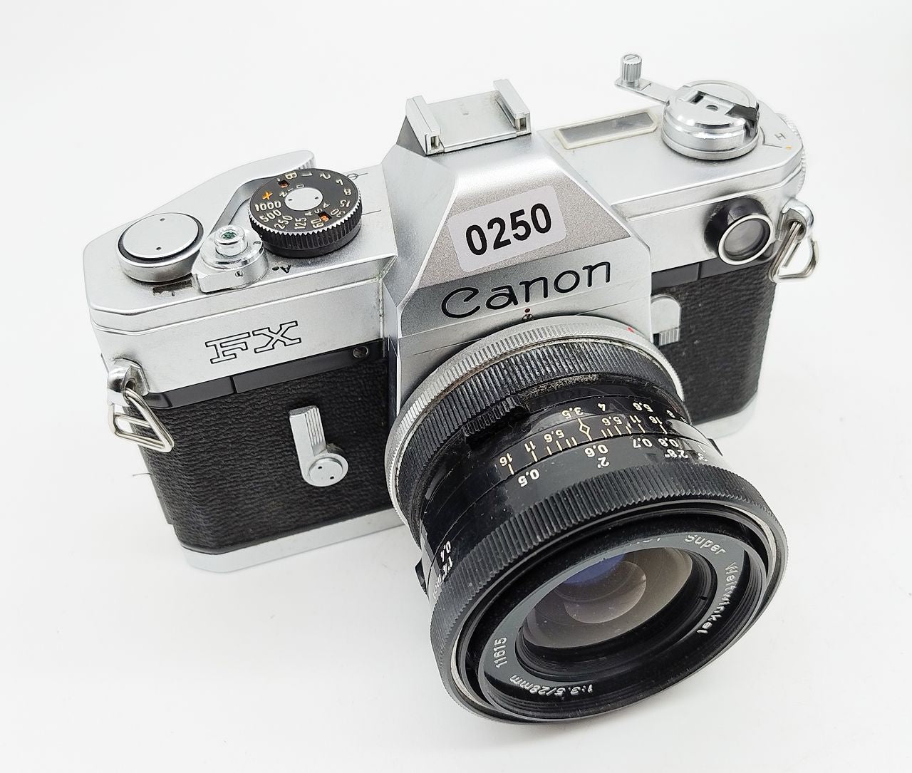 250 - Canon FX SLR + Porst Super WW 28/3.5 + Canon 50/1.8 + Ledert. + Kinoflex
