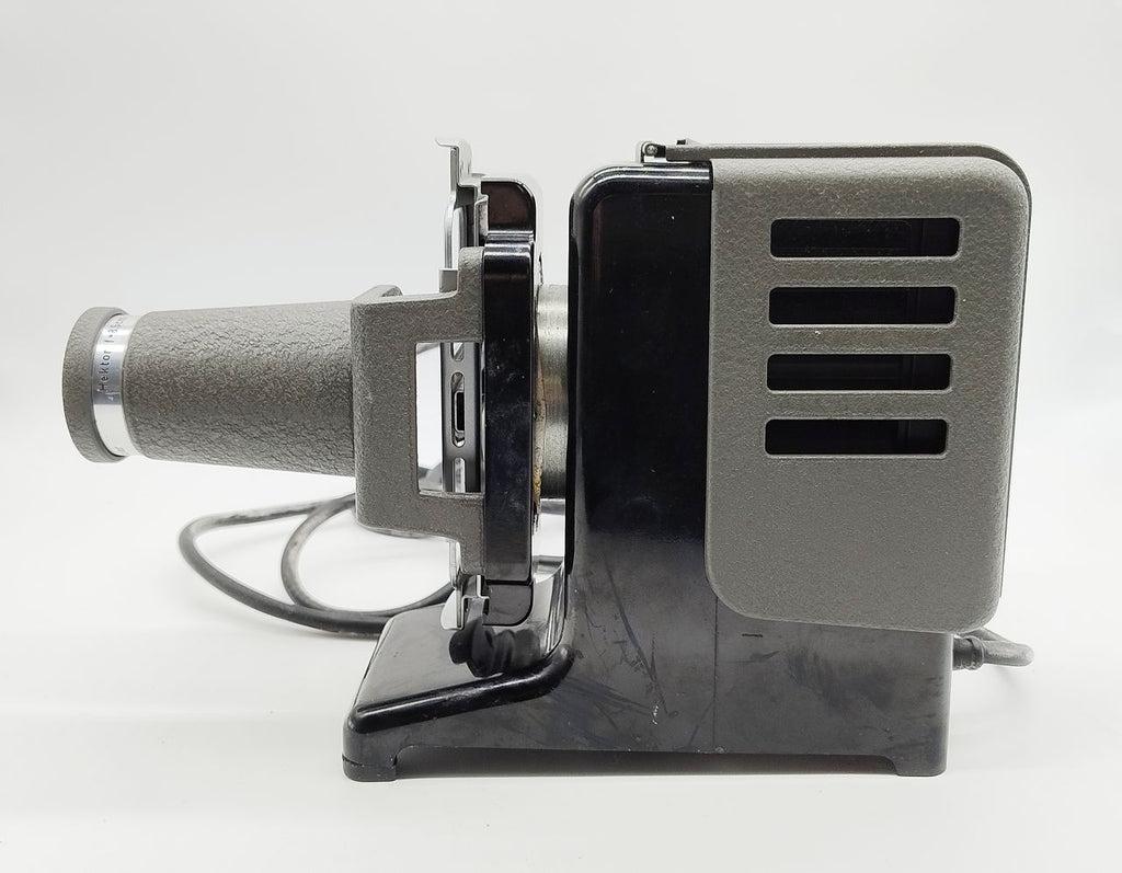 258 - Leitz Prado 150 Projektor Diaprojektor - läuft. Inkl. Karton