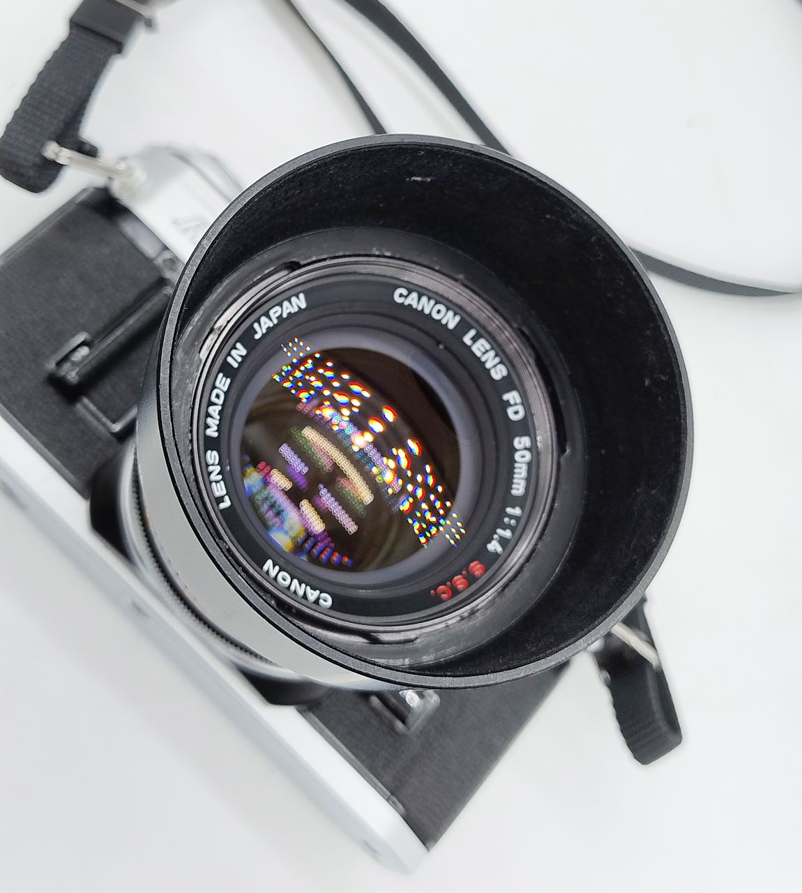 266 - Canon AE1 (läuft) + 50/1.4 FD (sehr schön +  Filter) + Karton + Anleitung