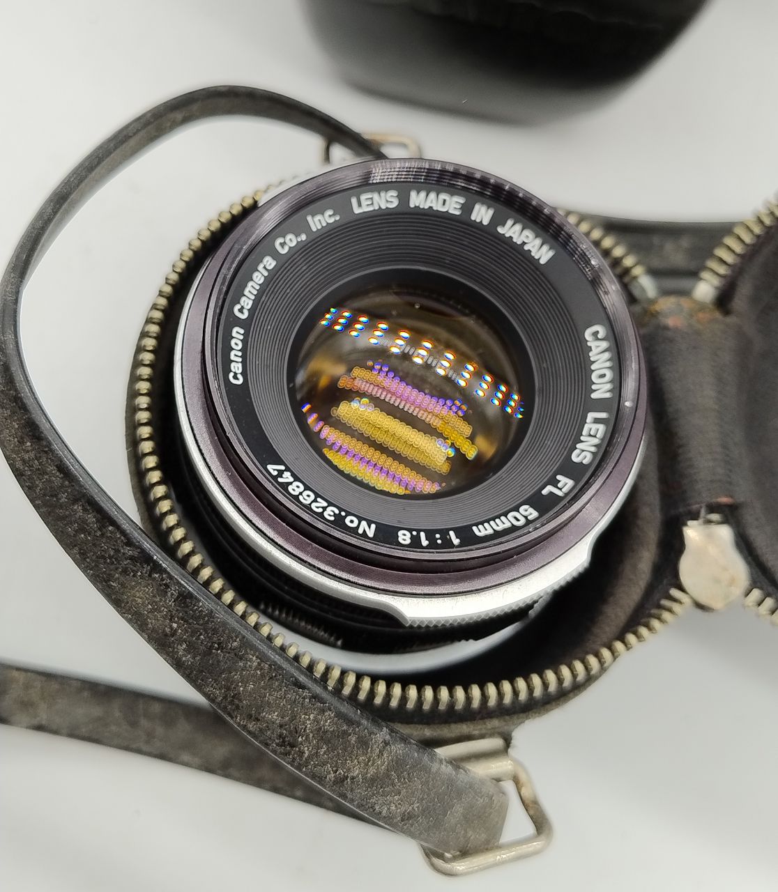 250 - Canon FX SLR + Porst Super WW 28/3.5 + Canon 50/1.8 + Ledert. + Kinoflex