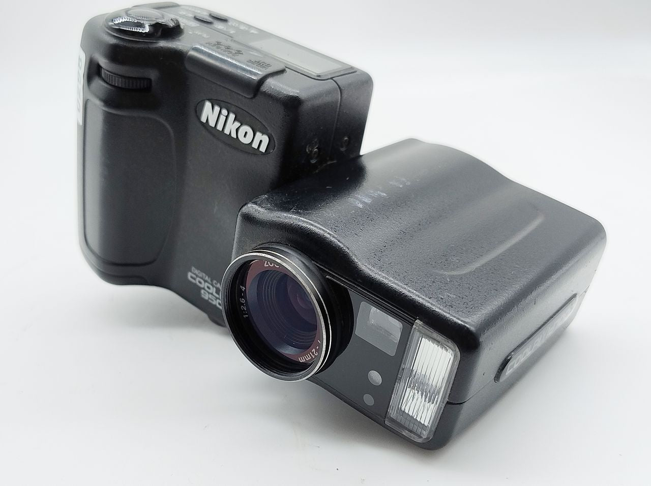 298 - Nikon Coolpix 950 Digitalkamera