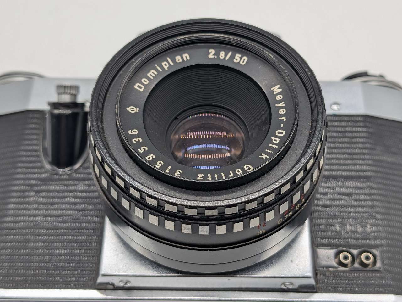 367 - Praktica Nova SLR + Meyer Domiplan 50/1.8