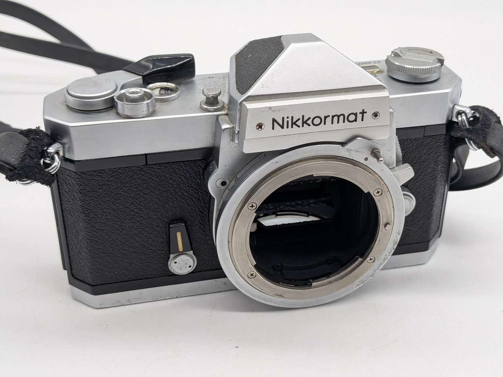 372 - Nikon Nikkormat Spiegelreflexkamera