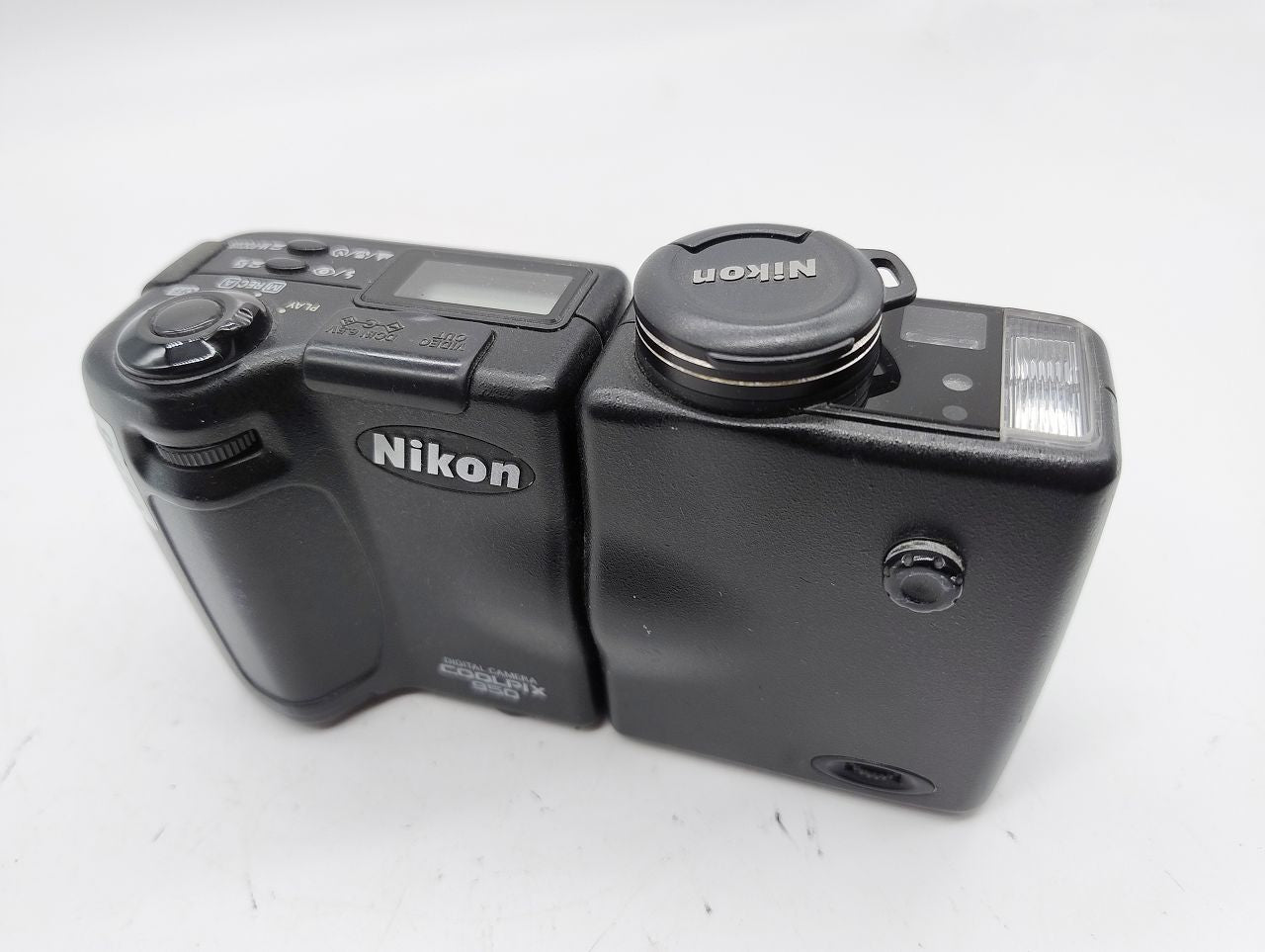 298 - Nikon Coolpix 950 Digitalkamera