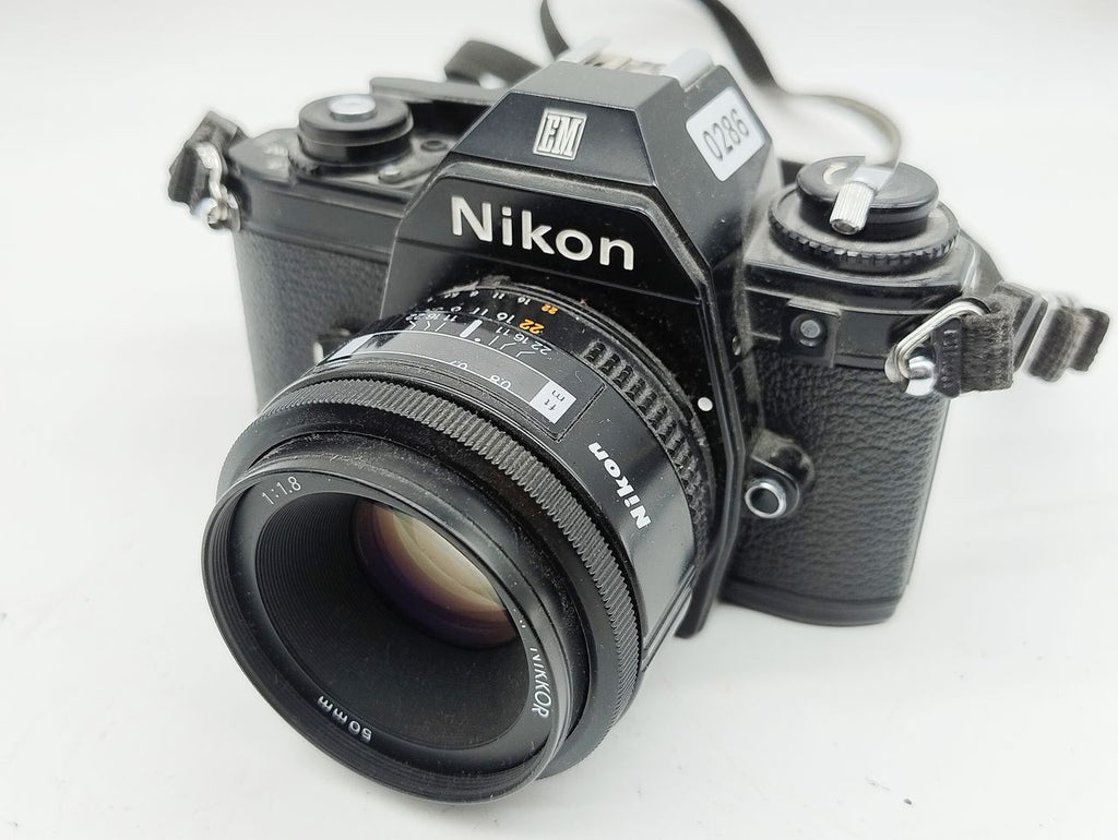 286 - Nikon EM + Nikkor 50/1.8