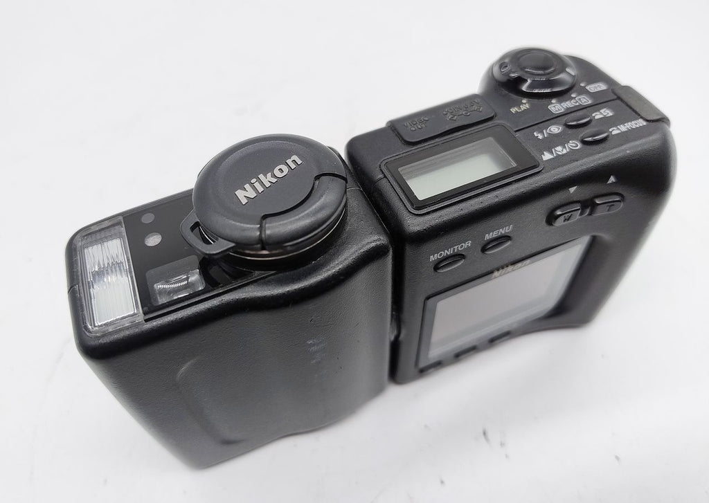 298 - Nikon Coolpix 950 Digitalkamera