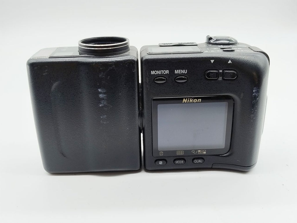 298 - Nikon Coolpix 950 Digitalkamera
