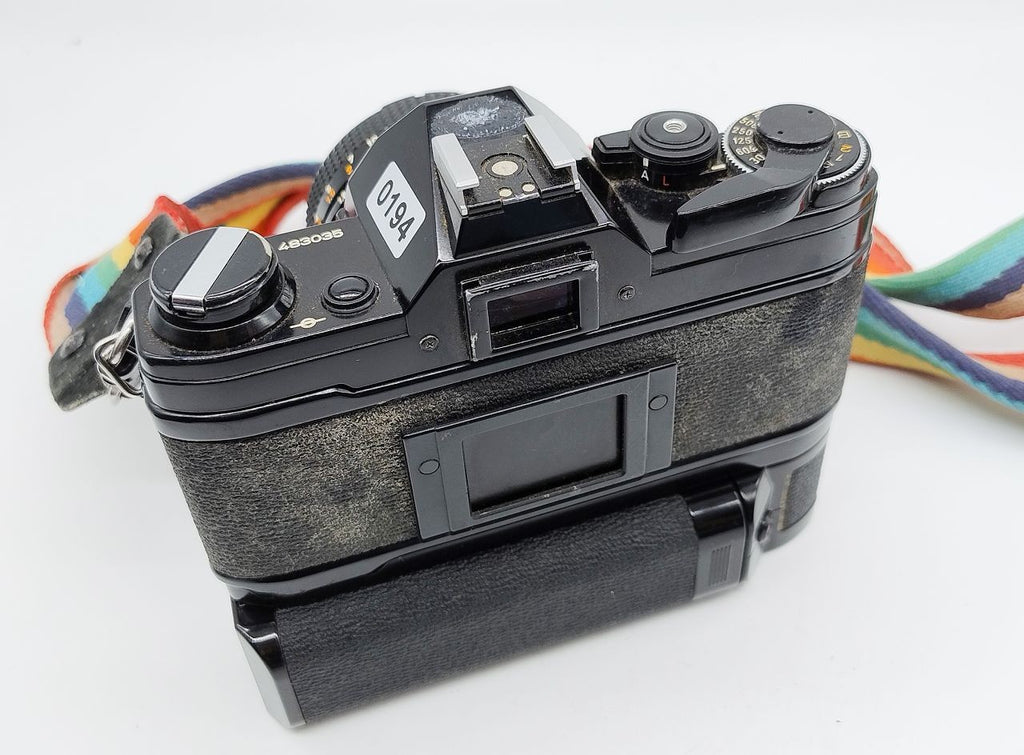 194 - Canon AE1 (schwarz) + FD 50/1.8 + Motor + alles voll funktionsfähig