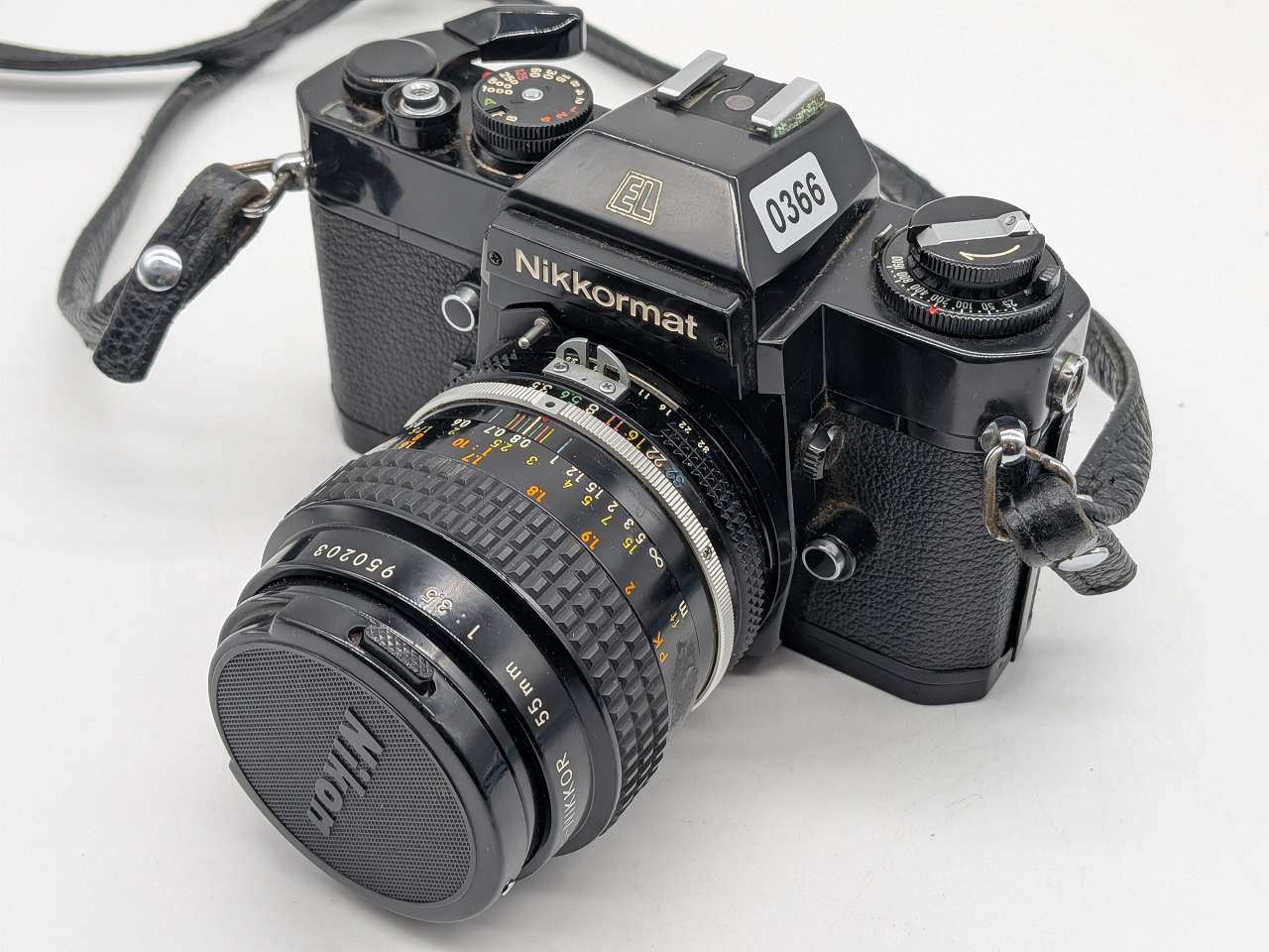 366 - Nikkormat EL in schwarz + Micro-Nikkor 55/3.5
